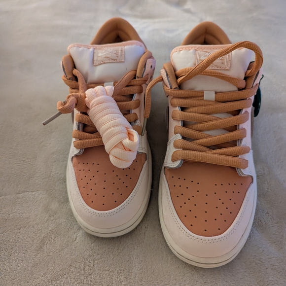 NWT Nike Sb Dunk Low Pro Premium Trocadero Gardens, Womens 10, Mens 8.5 - Picture 3 of 8